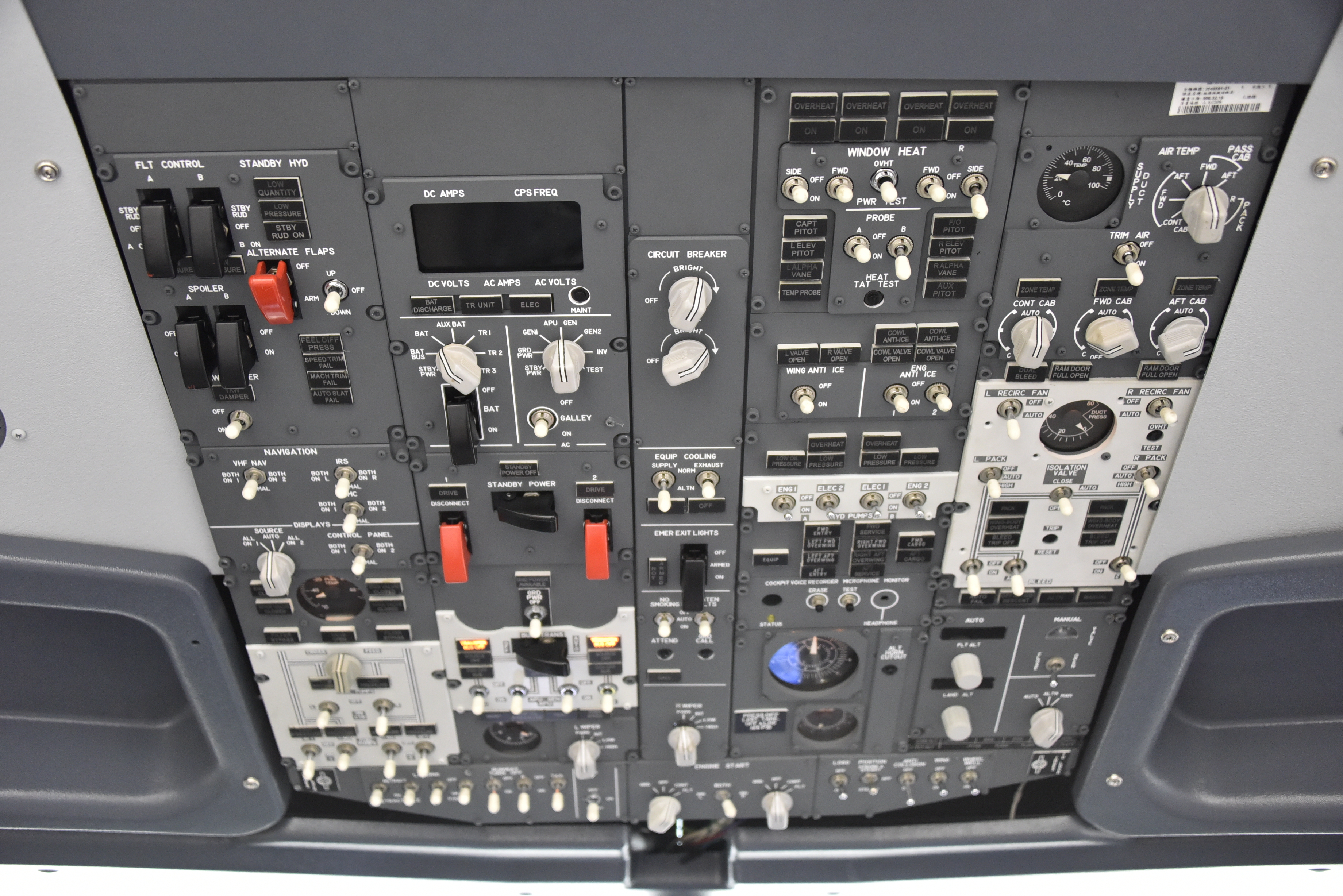 Boeing 737 NG固定式模擬訓練器(G206教室)-17