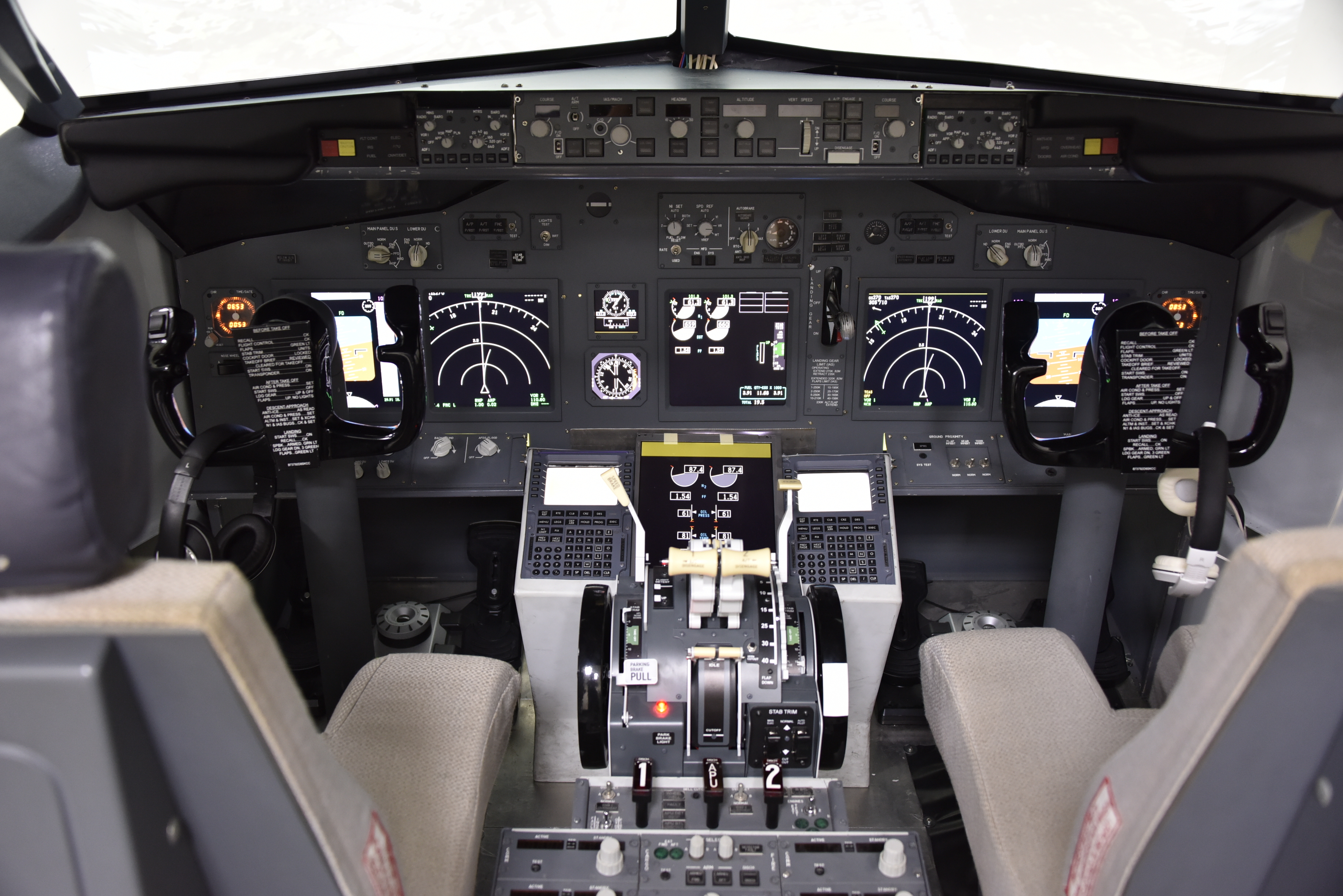 Boeing 737 NG固定式模擬訓練器(G206教室)-23